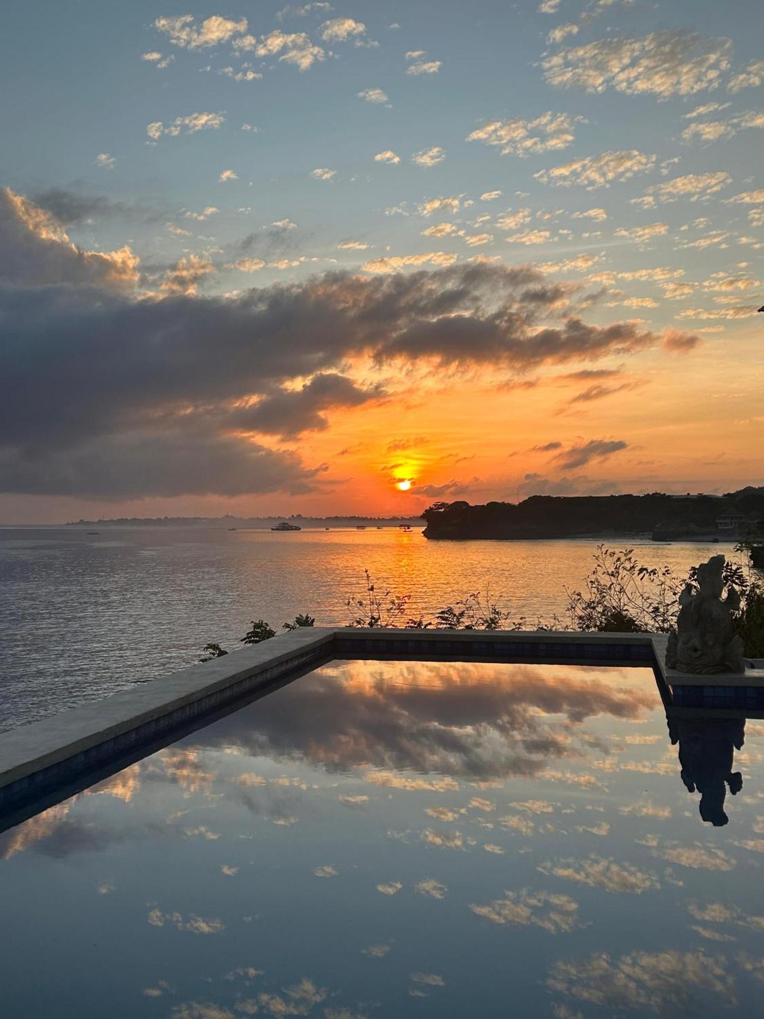 The Edge Lembongan Villa Bagian luar foto